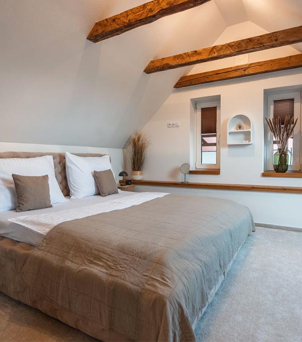 Velká terasa s pergolou